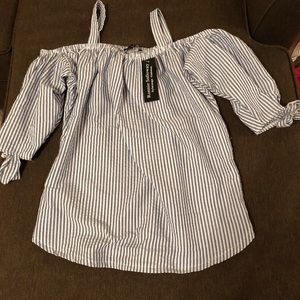 Women’s Seersucker Top size Medium